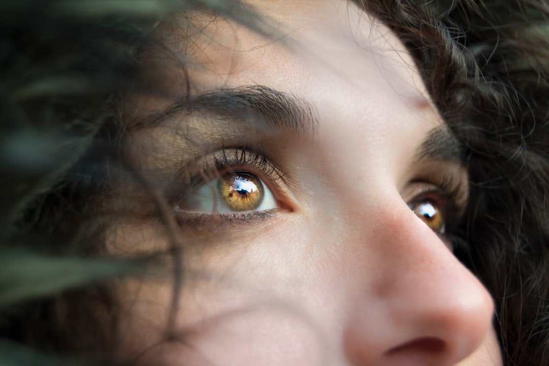 Photo Image: Syringe, Eye